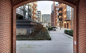 River View Studio With Balcony & Free Garage Wroclaw By Noclegi Renters